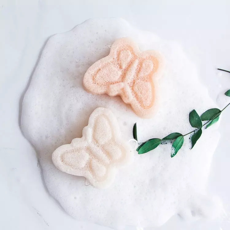 Esponja de konjac de mariposa bonita exfoliante suave y biodegradable, esponja de baño para bebé, esponja para lavado de cara