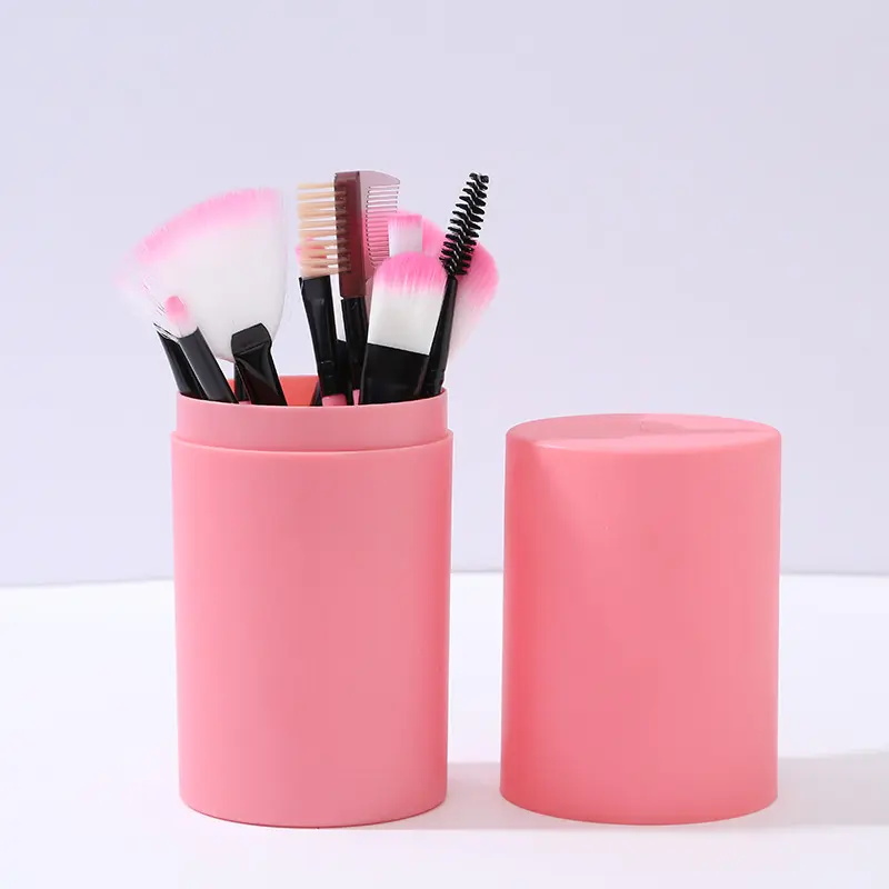 Pelo suave 12pcs Barriles Herramientas de maquillaje Conjunto completo portátil Sombra de ojos Blush Lip Brush