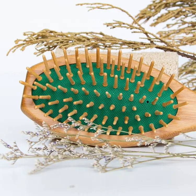 Cojín verde biodegradable que desenreda el cabello Cepillo para el cabello de bambú